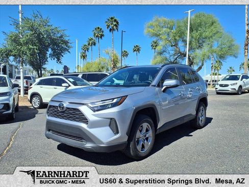 Used 2022 Toyota RAV4 XLE w/ Convenience Package image 1