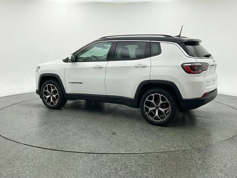Used 2025 Jeep Compass Limited AWD/4WD image 6