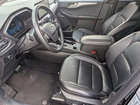 Used 2024 Ford Escape Platinum AWD/4WD image 12