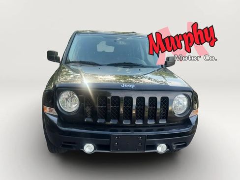 Used 2017 Jeep Patriot High Altitude AWD/4WD image 9