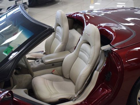 Used 2003 Chevrolet Corvette Convertible w/ Preferred Equipment Group1 image 35