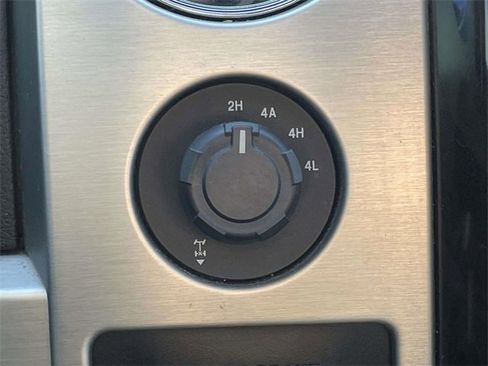 Used 2014 Ford F150 Platinum image 24