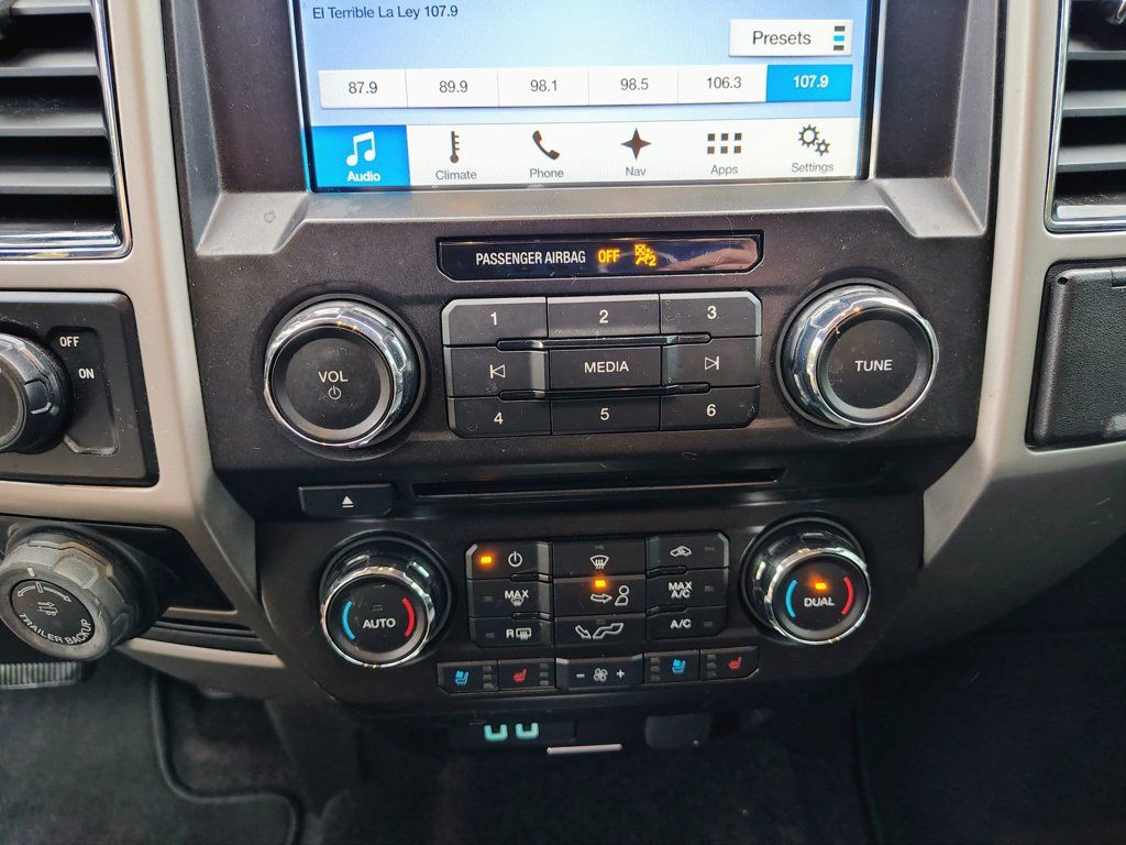 Used 2018 Ford F150 Lariat w/ Trailer Tow Package RWD image 29
