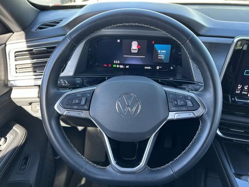 Used 2024 Volkswagen Atlas Cross Sport SE AWD/4WD image 23