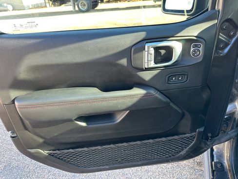 Used 2022 Jeep Wrangler Unlimited Rubicon w/ LED Lighting Group image 21