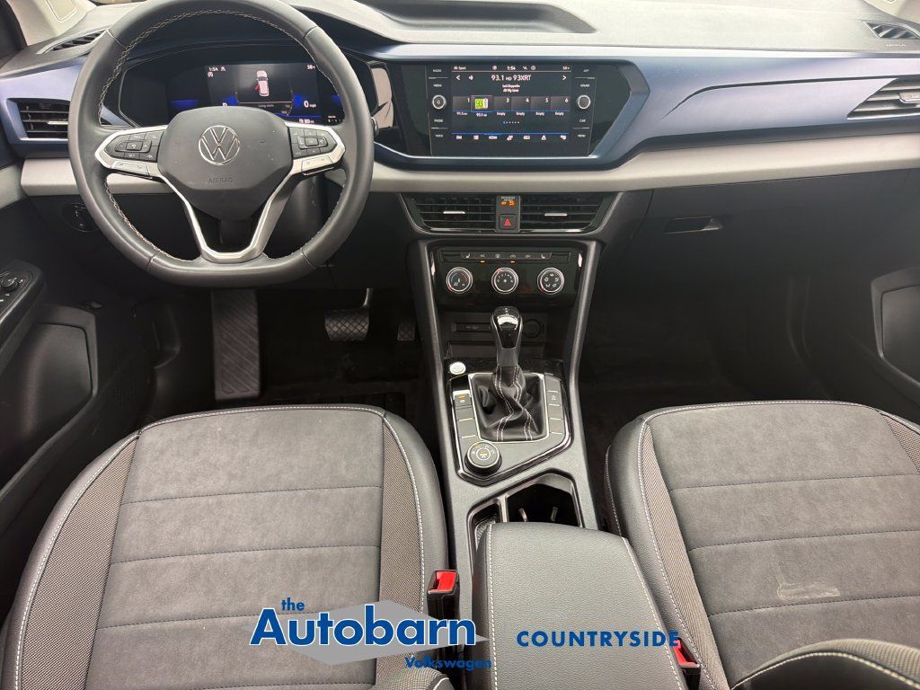 Certified 2023 Volkswagen Taos SE w/ Panoramic Sunroof Package AWD/4WD image 20