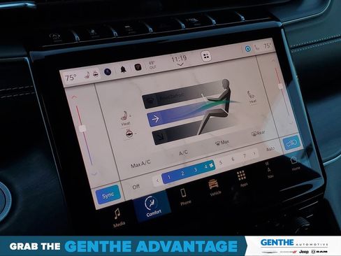 Certified 2024 Jeep Grand Cherokee Limited image 19