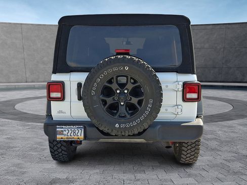 Used 2021 Jeep Wrangler Unlimited Sport AWD/4WD image 9