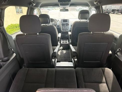 Used 2020 Dodge Grand Caravan SE FWD image 15