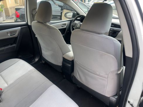 Used 2016 Toyota Corolla LE image 17