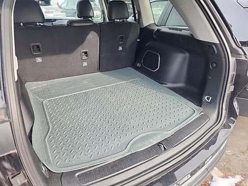 Used 2022 Jeep Grand Cherokee Limited image 8