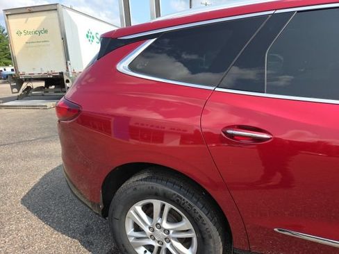 Used 2020 Buick Enclave Essence FWD image 32