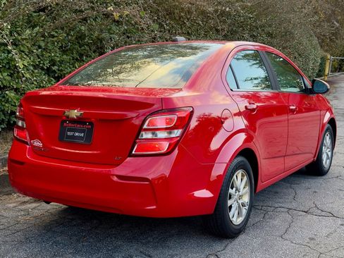 Used 2017 Chevrolet Sonic LT image 3