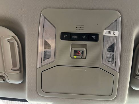 Certified 2025 Toyota RAV4 XLE AWD/4WD image 29