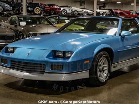 Used 1988 Chevrolet Camaro LT image 27