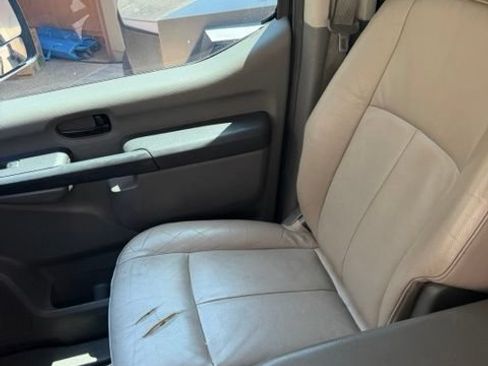 Used 2019 Nissan NV 3500 SL RWD image 12