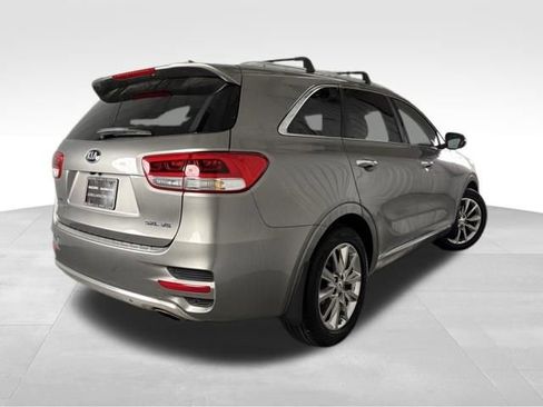 Used 2016 Kia Sorento SX image 7