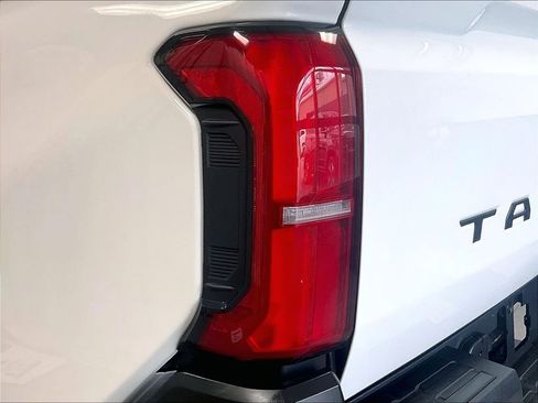 Used 2025 Toyota Tacoma SR RWD image 33