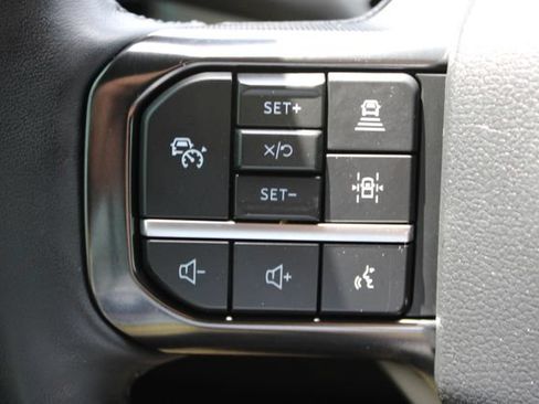 Used 2024 Ford F150 Platinum w/ FX4 Off-Road Package AWD/4WD image 19