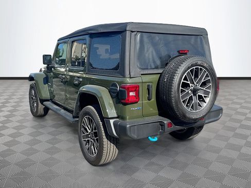 Used 2023 Jeep Wrangler Unlimited Sahara w/ Cold Weather Group AWD/4WD image 8