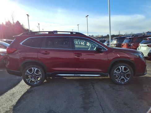 New 2026 Subaru Ascent Limited image 2