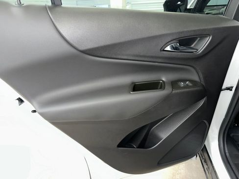 Certified 2024 Chevrolet Equinox LT w/ LPO, Floor Liner Package image 17