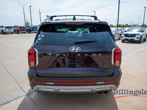 Used 2024 Hyundai Palisade SEL w/ Premium Package FWD image 4
