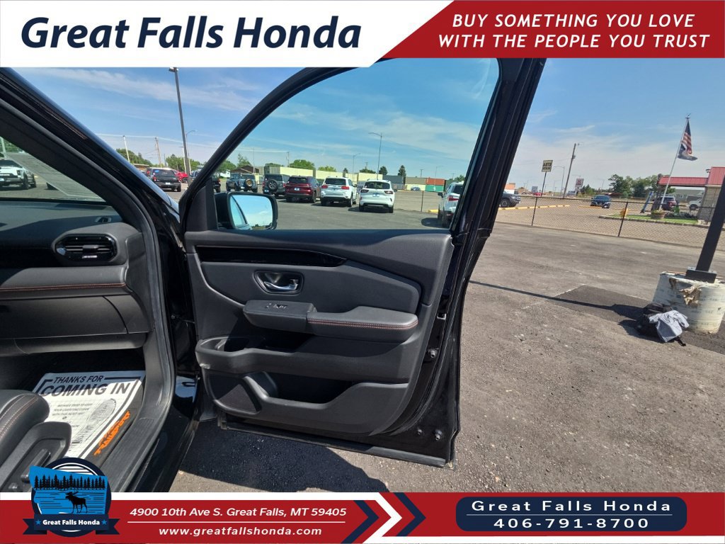 Certified 2025 Honda Pilot TrailSport image 15