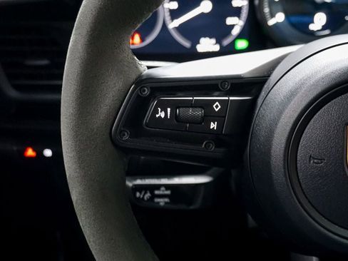 Used 2023 Porsche 911 Carrera T image 32