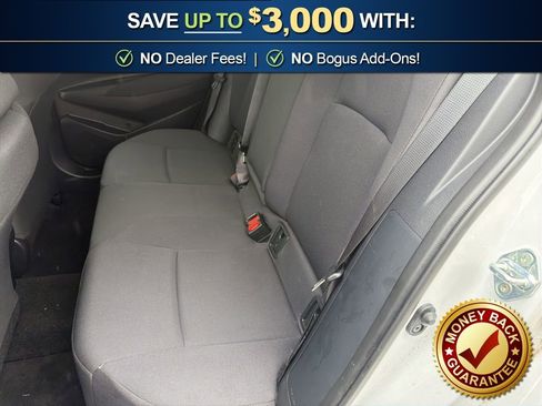 Used 2022 Toyota Corolla LE image 11