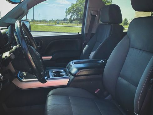 Used 2019 Chevrolet Silverado 1500 LT Trail Boss AWD/4WD image 20