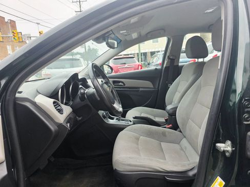 Used 2014 Chevrolet Cruze LT FWD image 8