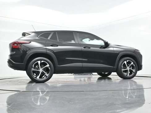 Used 2024 Chevrolet Trax RS w/ Driver Confidence Package FWD image 48