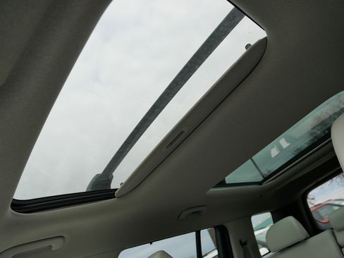 Used 2025 Hyundai Santa Fe Limited image 31