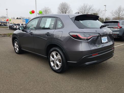 Certified 2023 Honda HR-V LX image 7