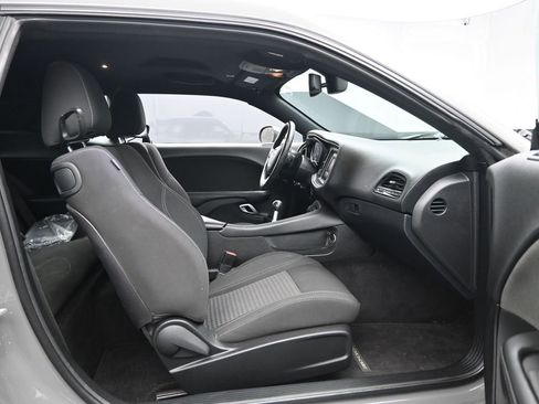 Used 2017 Dodge Challenger R/T RWD image 19