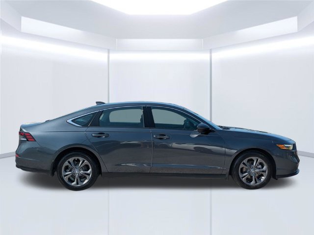 Used 2023 Honda Accord EX image 7