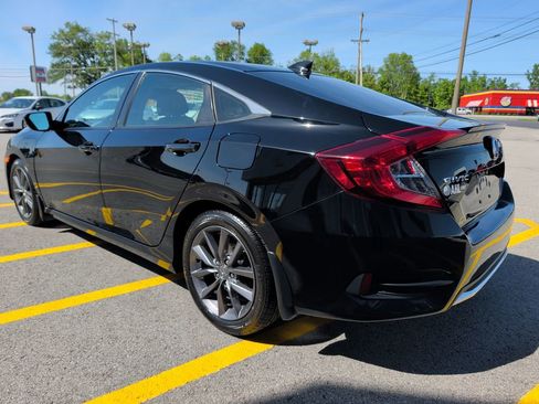 Used 2021 Honda Civic EX image 5