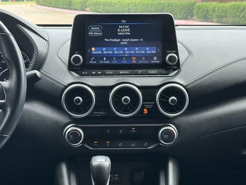 Used 2022 Nissan Sentra SV FWD image 24