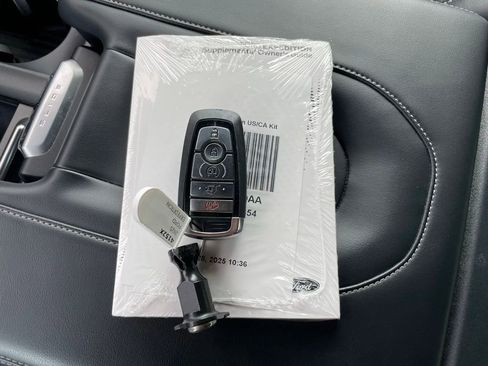 Used 2025 Ford Expedition Platinum w/ Stealth Appearance Package AWD/4WD image 55