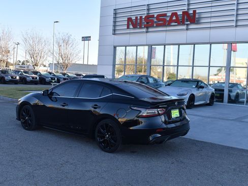 Used 2022 Nissan Maxima SR w/ Sport Mat Group image 6