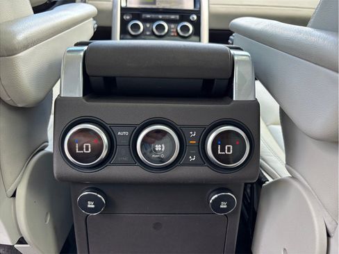 Used 2020 Land Rover Discovery HSE AWD/4WD image 41