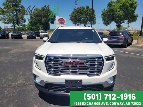 Used 2024 GMC Acadia Denali FWD image 2