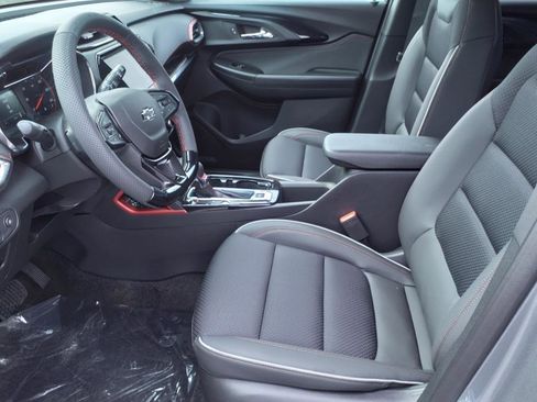 Used 2023 Chevrolet TrailBlazer RS w/ Convenience Package image 5