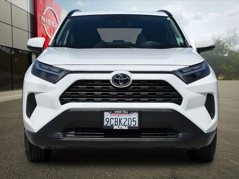 Used 2022 Toyota RAV4 XLE w/ Convenience Package FWD image 11