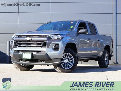 Used 2026 Chevrolet Colorado LT w/ Advanced Trailering Package image 1