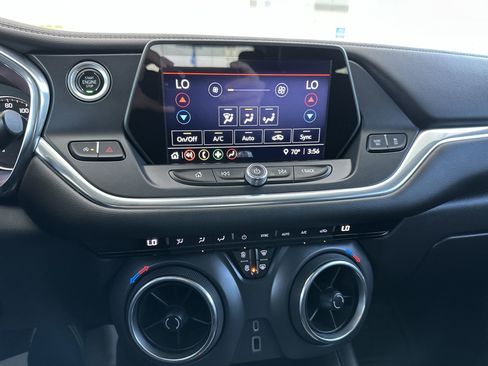 Used 2021 Chevrolet Blazer LT FWD image 31