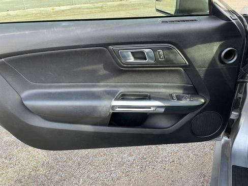 Used 2020 Ford Mustang GT image 27