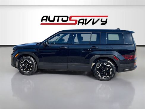 Used 2024 Hyundai Santa Fe SE image 4