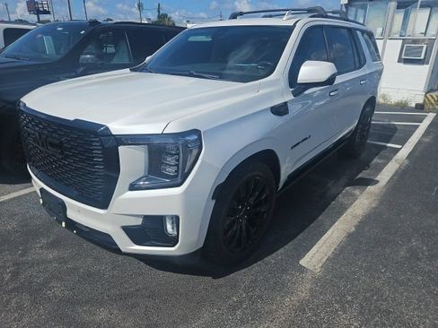 Used 2021 GMC Yukon Denali w/ Denali Ultimate Package AWD/4WD image 1